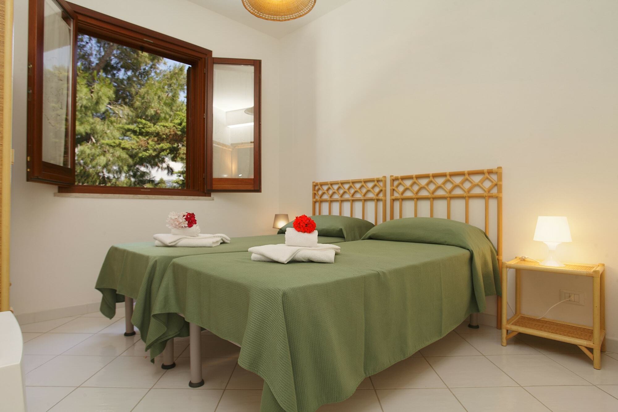 Residence Tamarea Tonnara di Bonagia Bagian luar foto